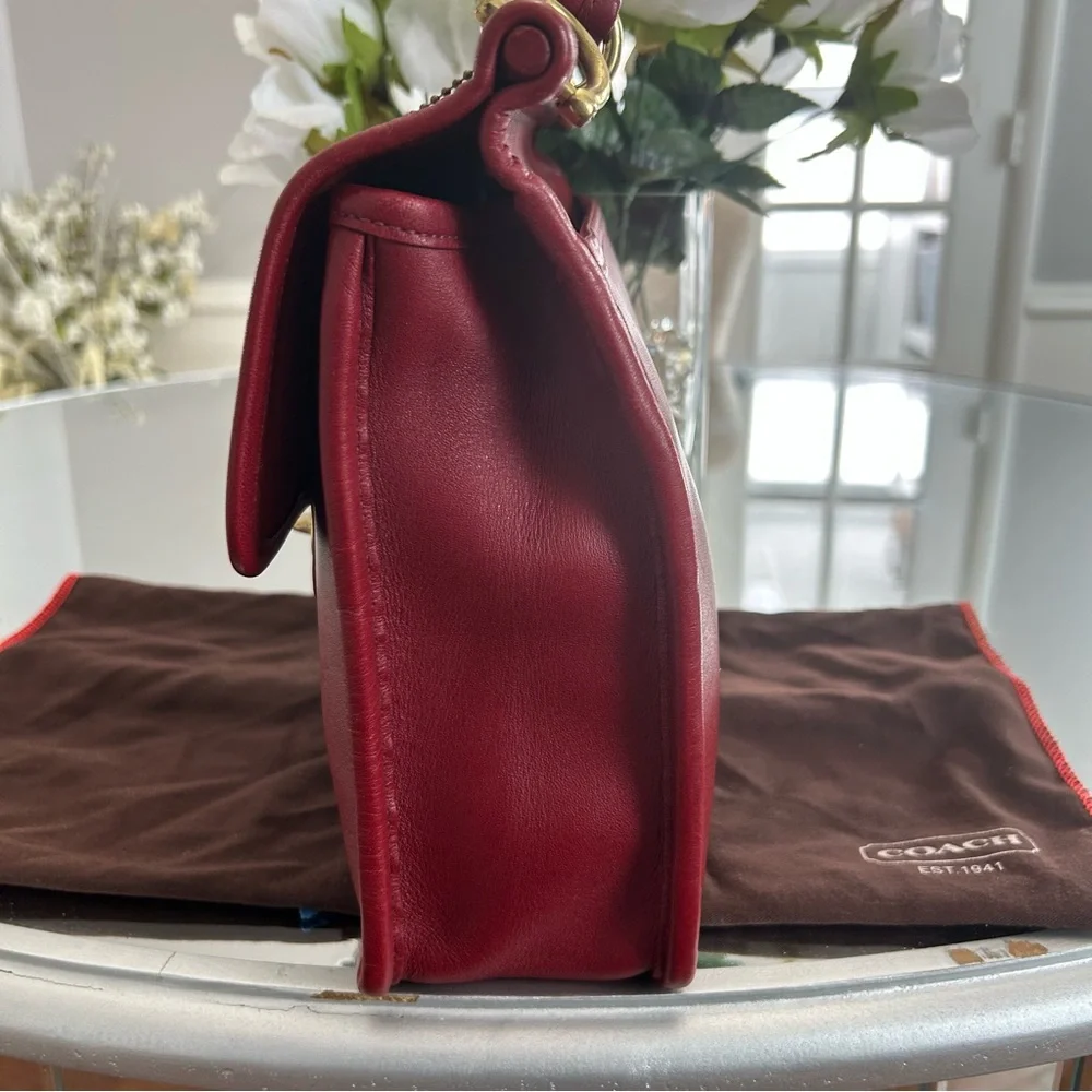 Coach Vintage Willis ♥️RED♥️ with HIDE marks (RARE) - Picture 4 of 14